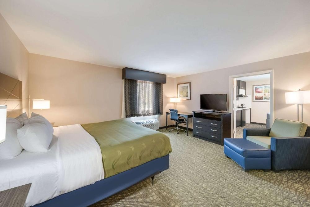 Quality Inn & Suites Imagen 35